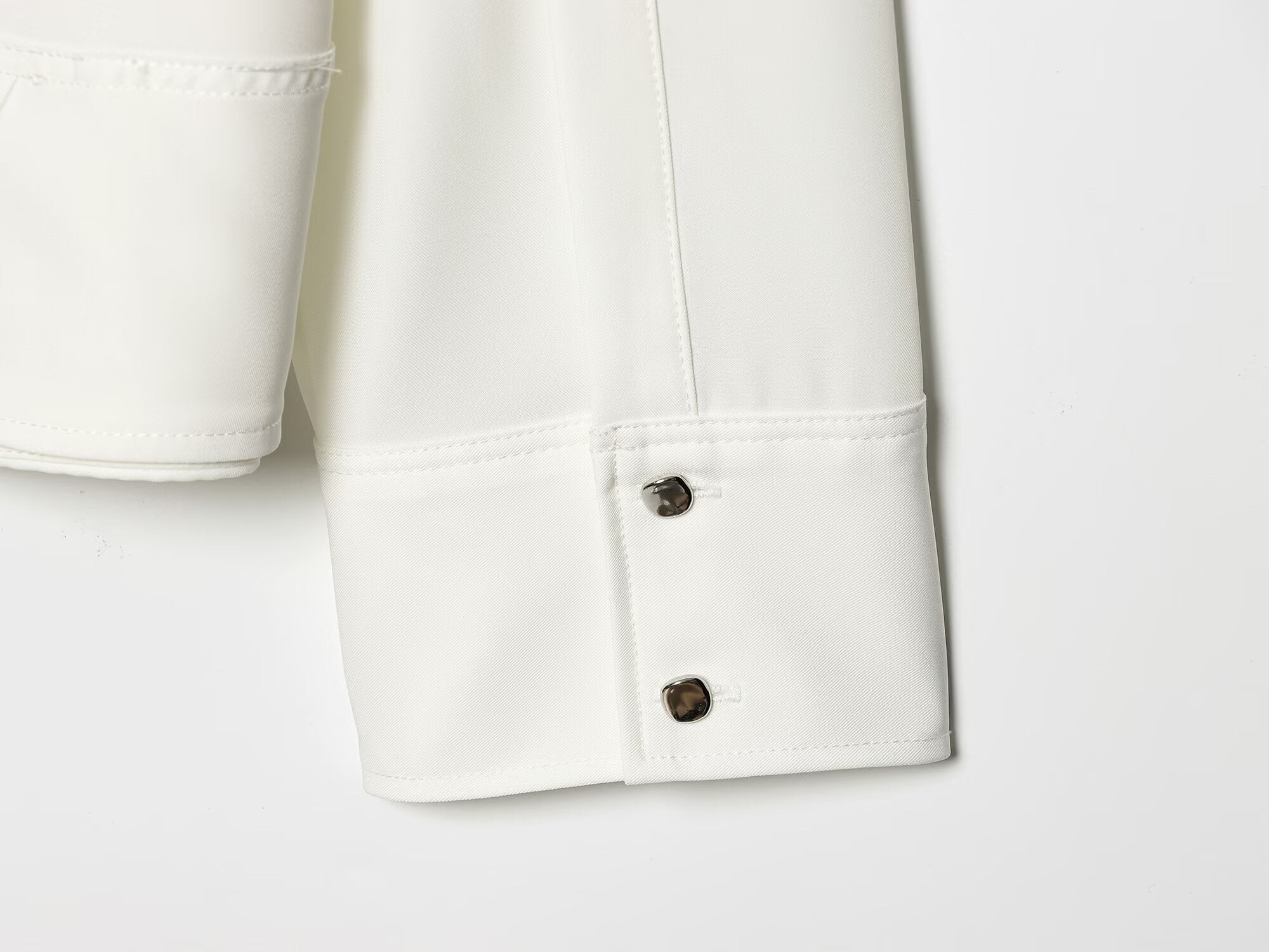 Women's lace up collar pleated shirt