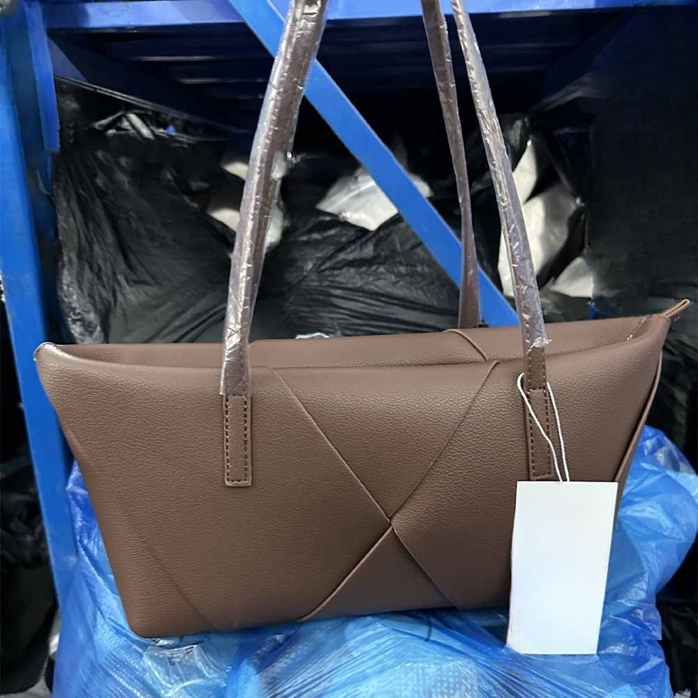 #399 Women's new stitching contrast shoulder bag large commuter handbag
